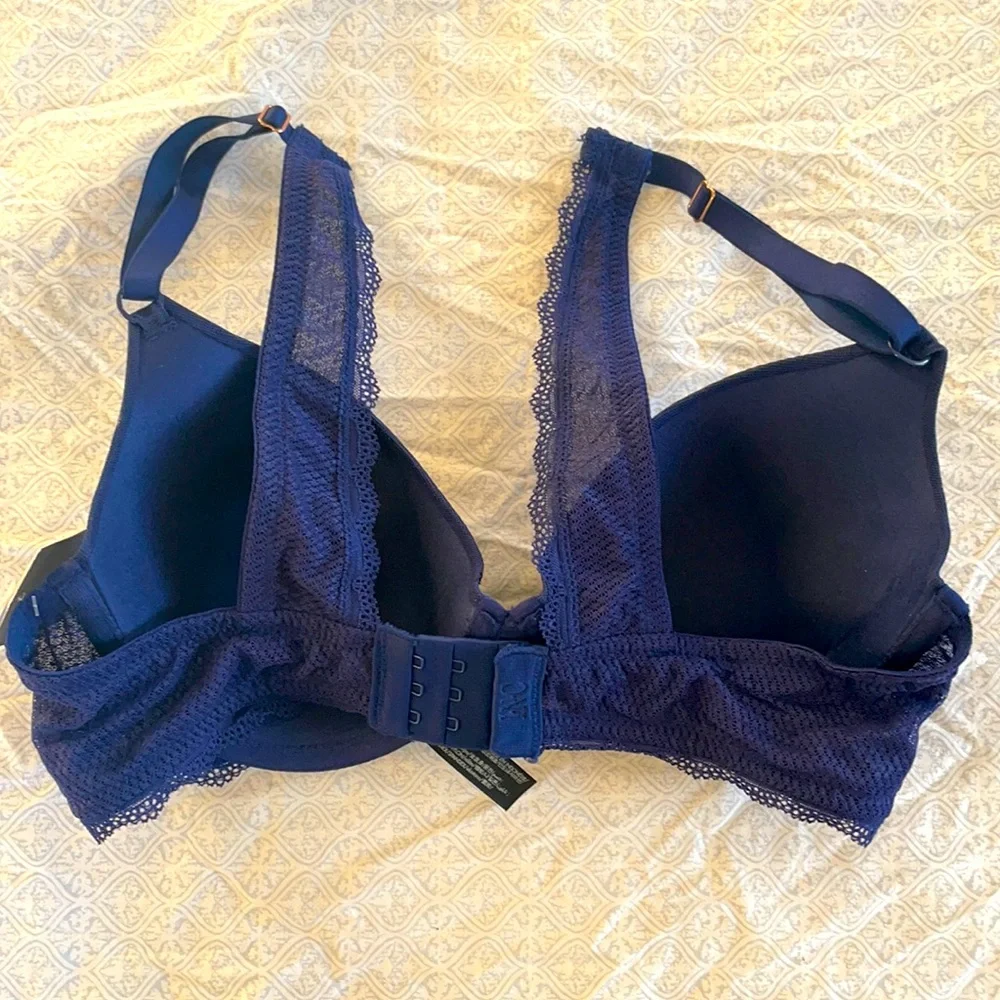 INC Racerback Bra - Picture 3 of 5
